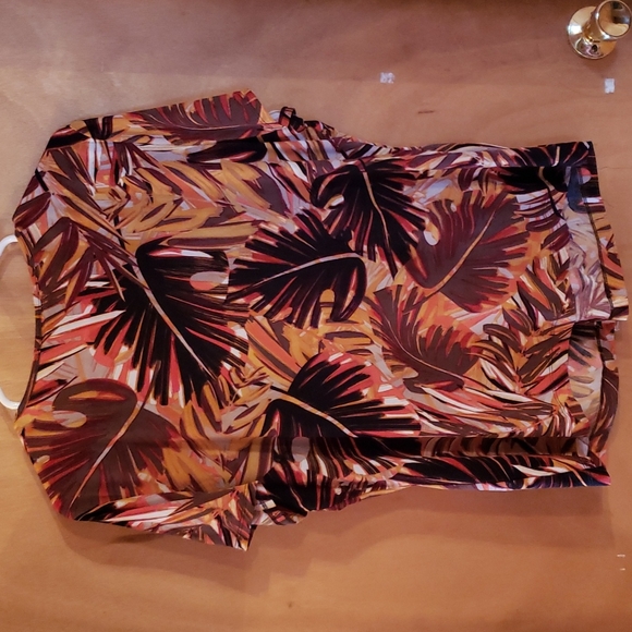 East5th women's top - Picture 2 of 2